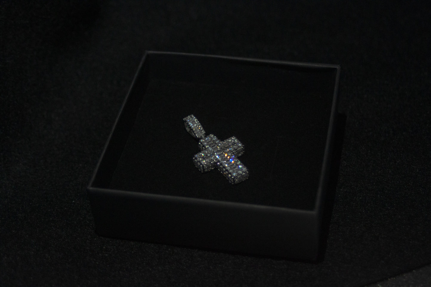 ICE CROSS PENDANT – Silver