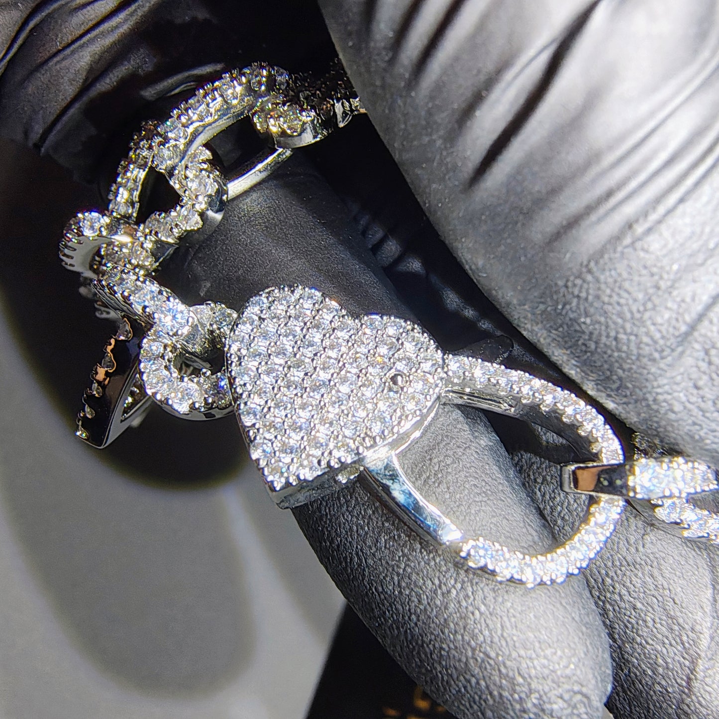 HEART LINK CHAIN – Silver