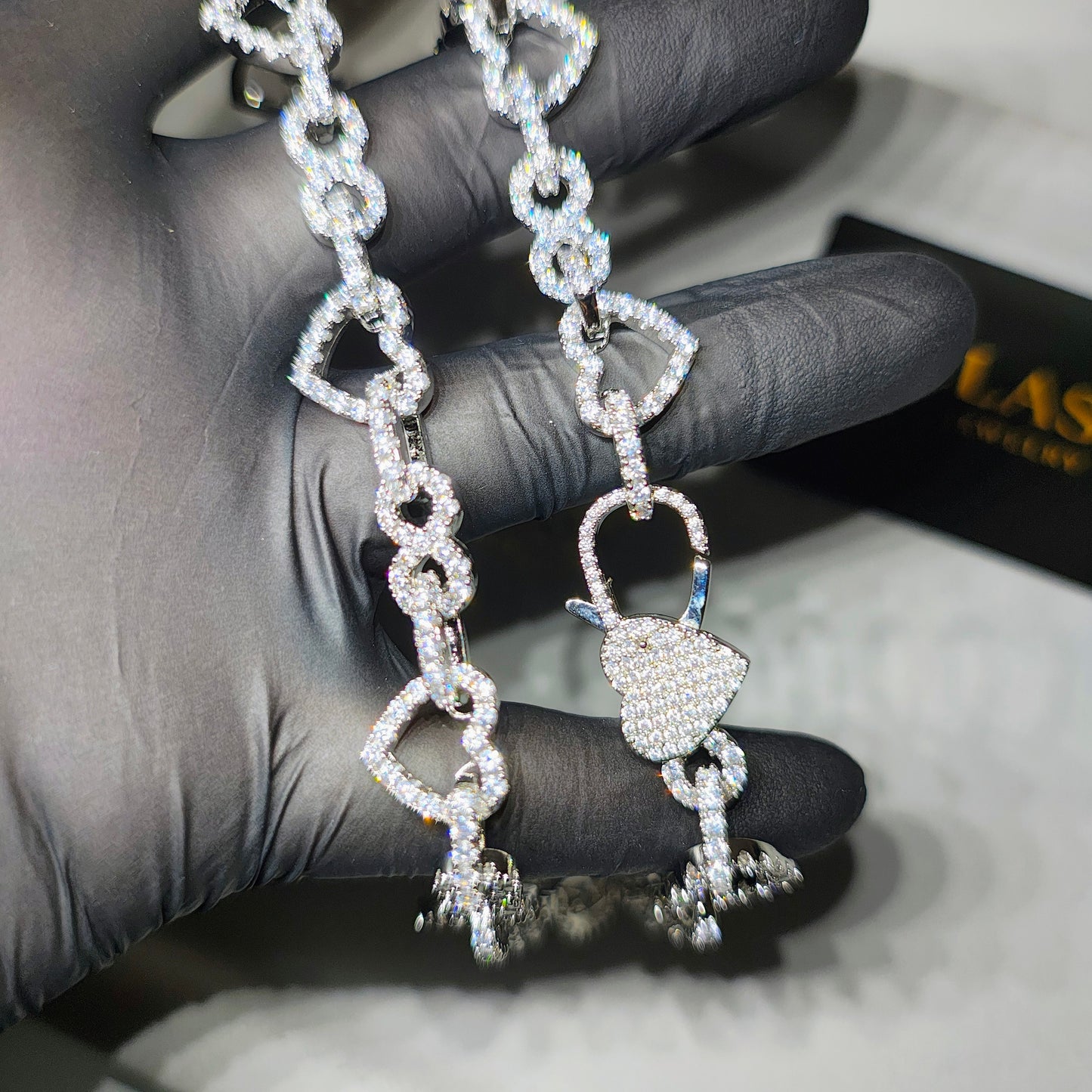 HEART LINK CHAIN – Silver