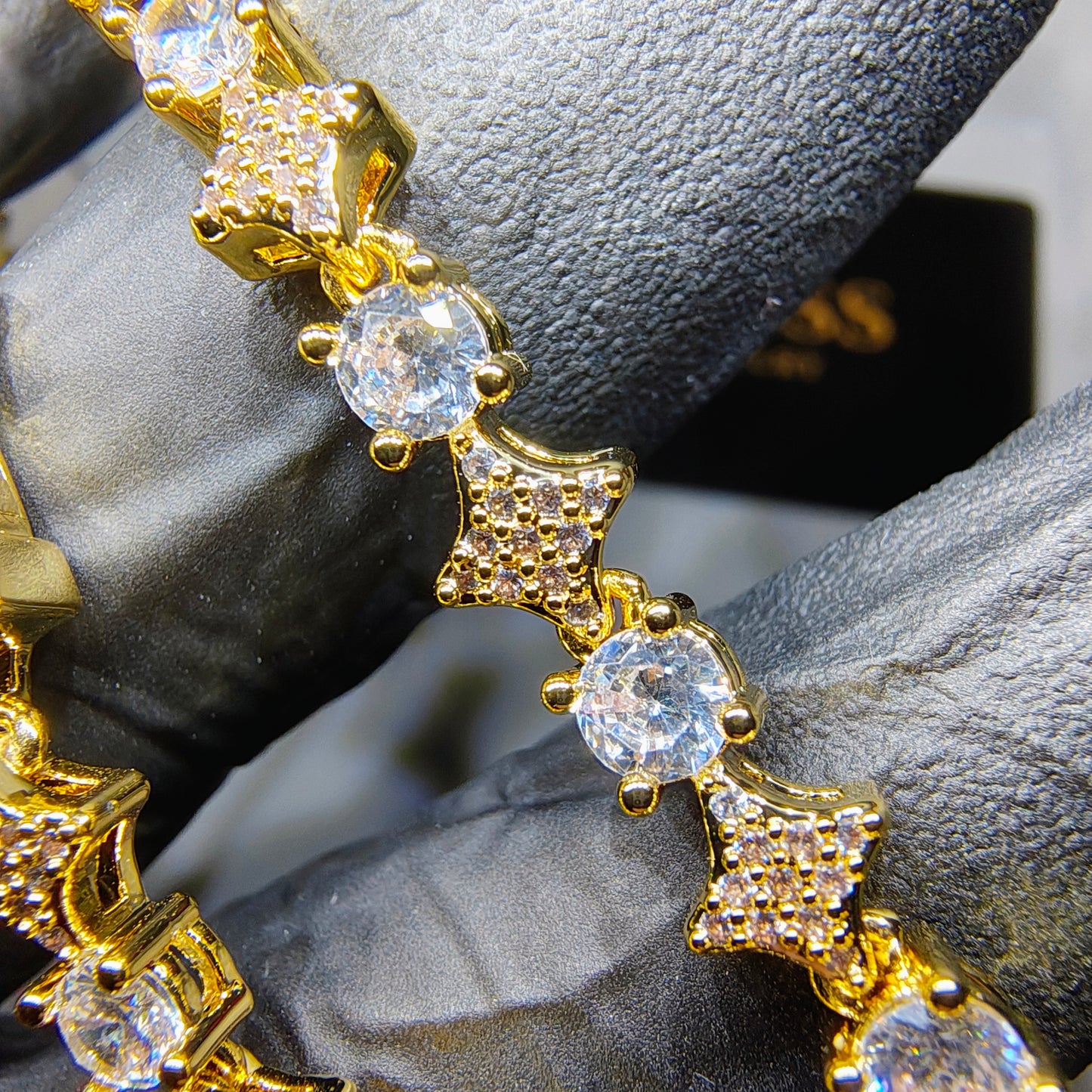 SPARK ICE CHAIN – Gold